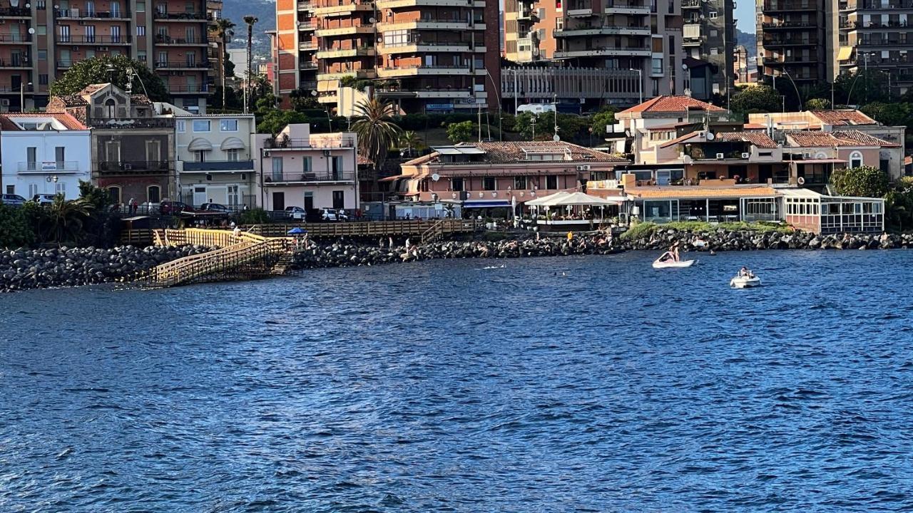 A due passi dal Mare e quattro dal Centro Storico Catânia Exterior foto